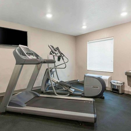 Extended Stay America Select Suites - Louisville - Airport Exterior foto